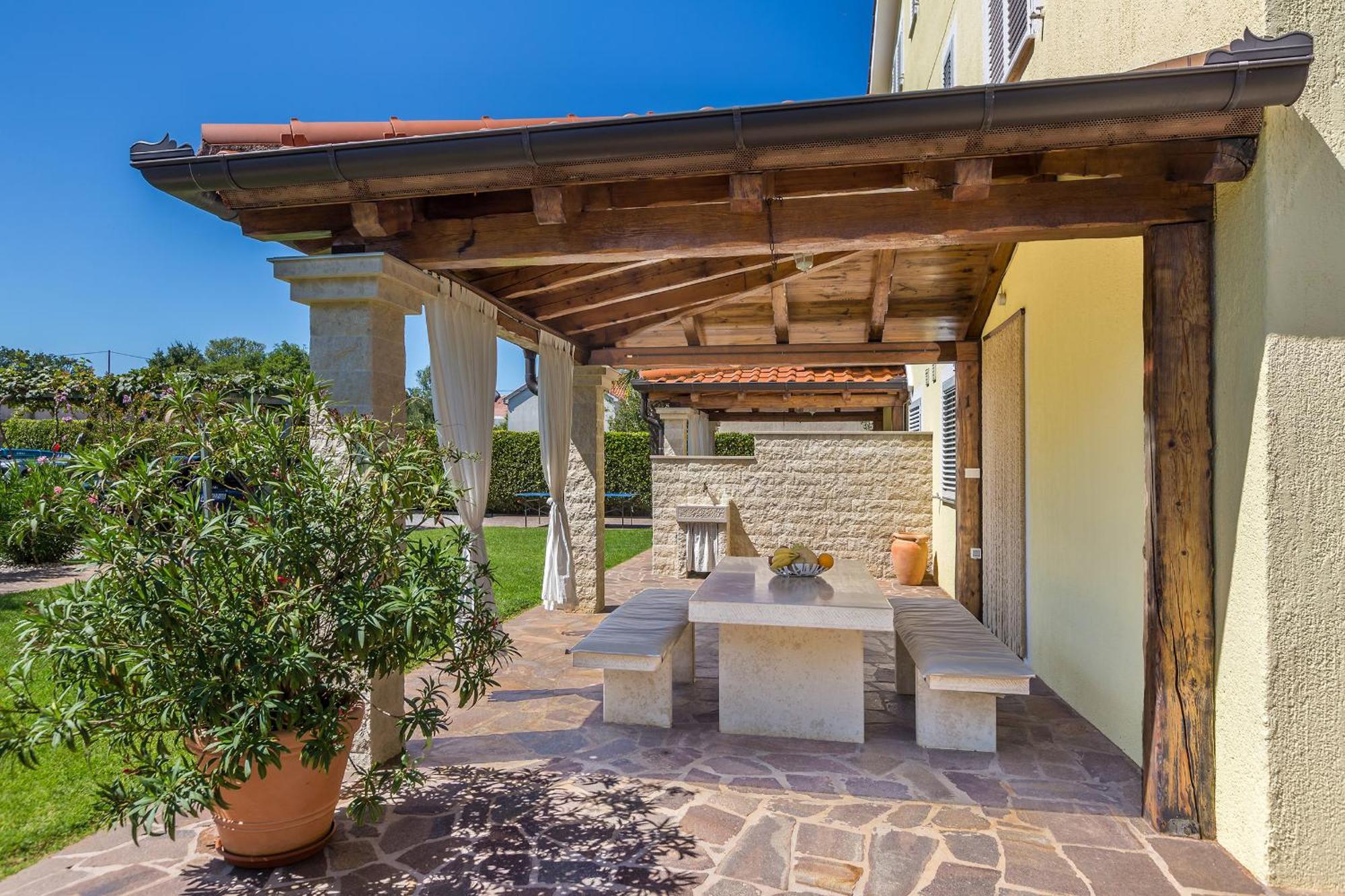 Guest House Antonella Malinska Exterior foto